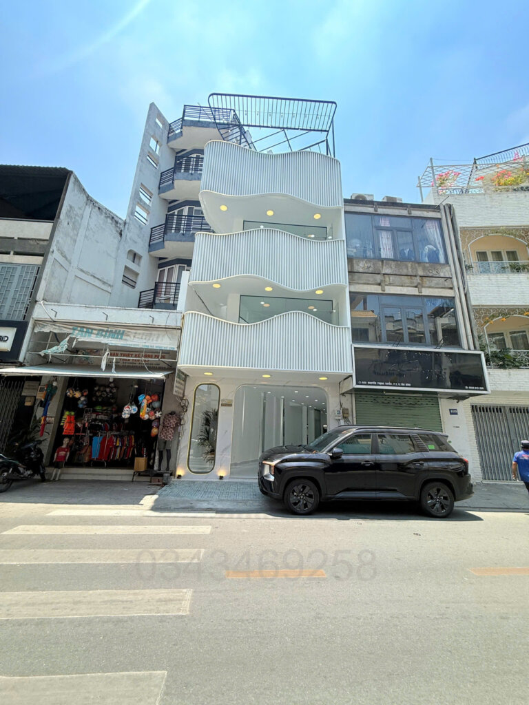 Bán Nhà Mặt Tiền Nguyễn Trọng Tuyển, Tân Bình, 62m² (4,3m x 16m), 4 tầng, #407256