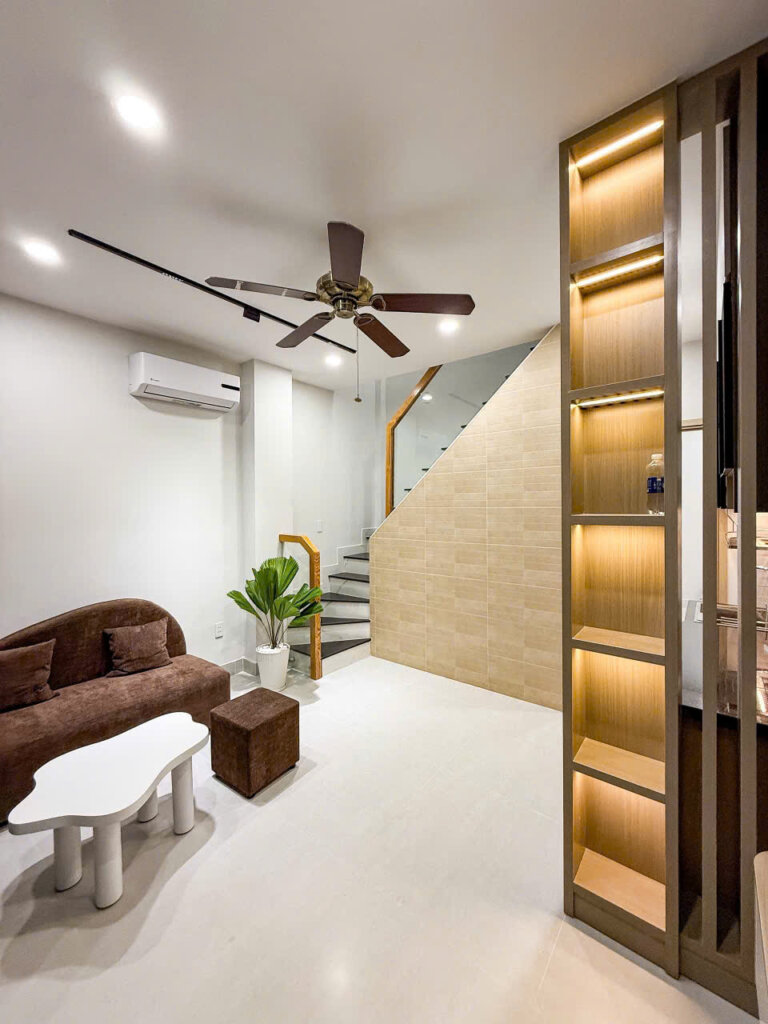 Bán Nhà Hẻm Nguyễn Hữu Cảnh, Bình Thạnh, 30m² (4,02m x 7m), 2 tầng, #468024