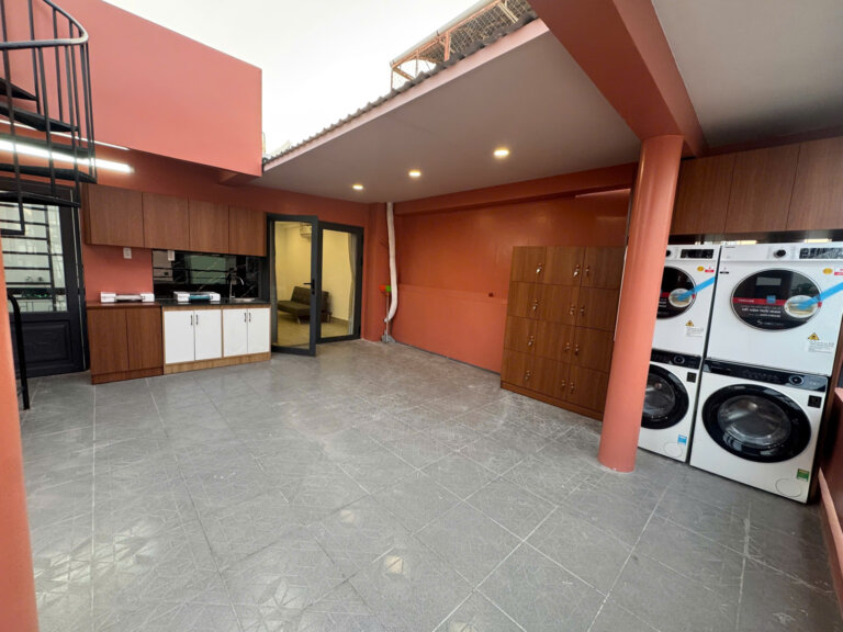 Bán Nhà Hẻm Xe Hơi Đường 3 Tháng 2, Quận 10, 84m² (5,6m x 15m), 5 Tầng, #702593