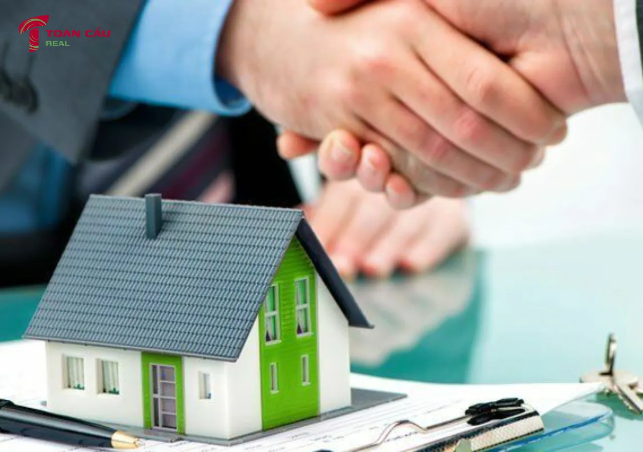Có nên mua nhà giá rẻ Rủi ro và cách kiểm tra