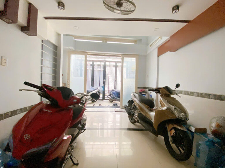 Bán Nhà Hẻm Hoàng Hoa Thám, Bình Thạnh, 38m² (4m x 13m), 2 Tầng, #311506