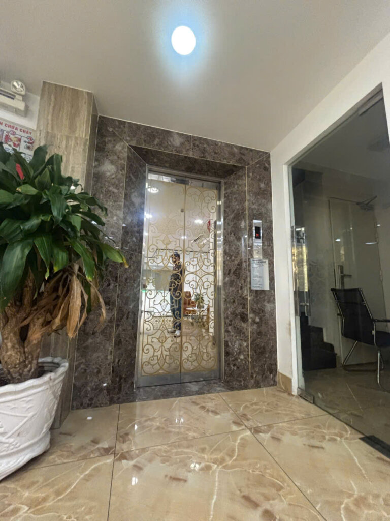 Bán Nhà Mặt Tiền Nguyễn Văn Đậu, Bình Thạnh, 126m² (9m x 18m), 8 Tầng, #653718
