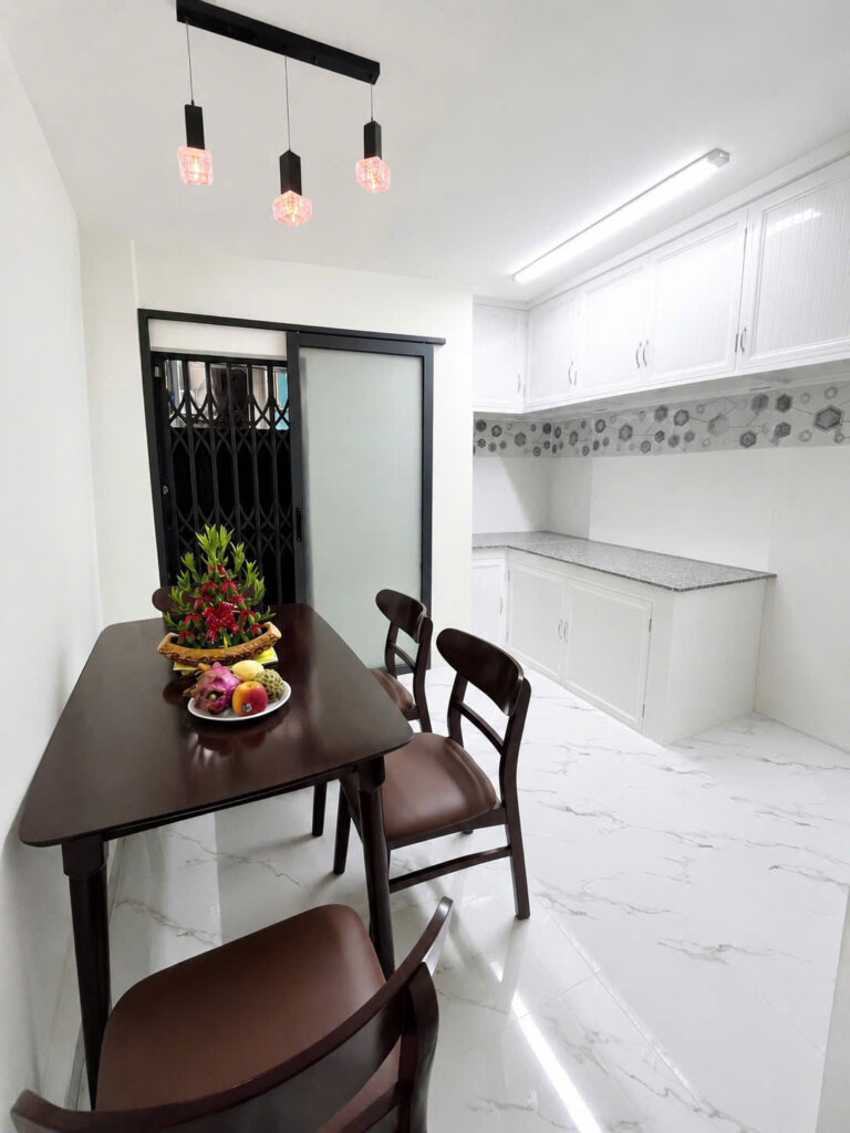 Bán Nhà Hẻm Võ Văn Tần, Quận 3, 35m² (3,2m x 11m), 2 Tầng, #918537