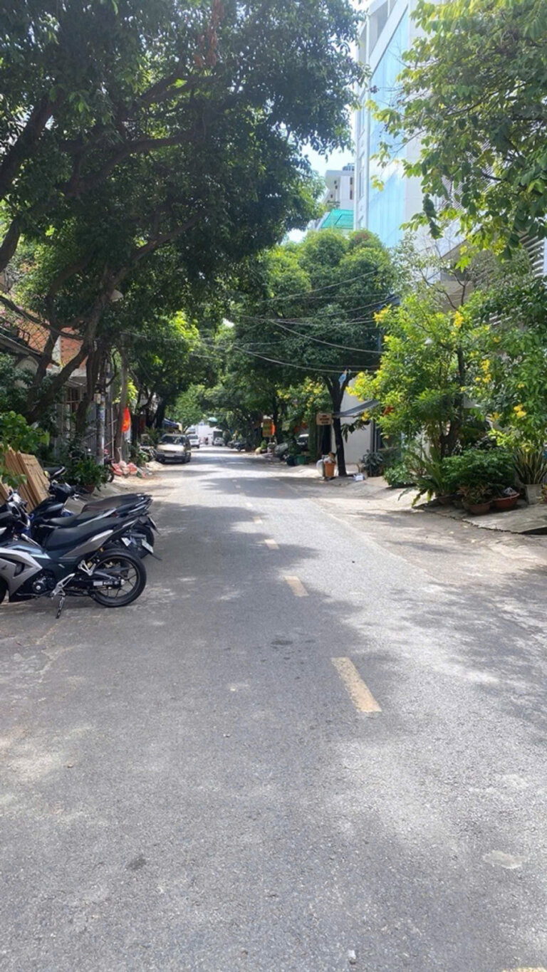 Bán Nhà Mặt Tiền Bác Ái, Tân Phú, 66m² (4,05m x 17,65m), 4 Tầng, #049835