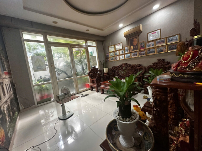 Bán Nhà Hẻm Xe Hơi Nguyễn Kiệm, Phú Nhuận, 136m² (8m x 17m), 3 Tầng, #597208